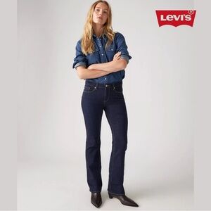 NWOT Levi’s Classic Bootcut Jean